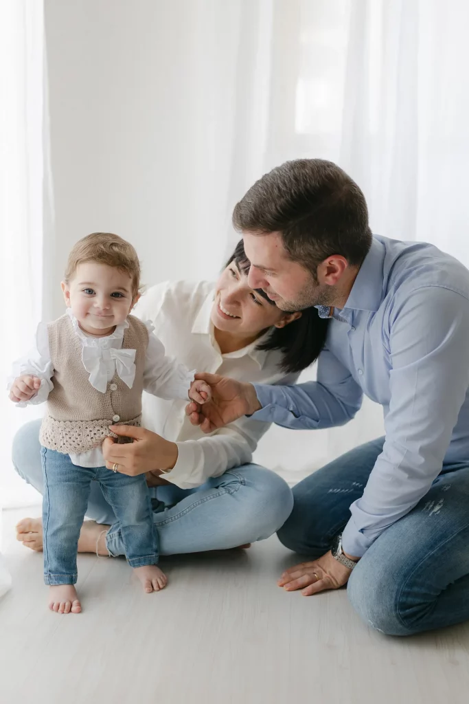 Fotografia di famiglia con neonato